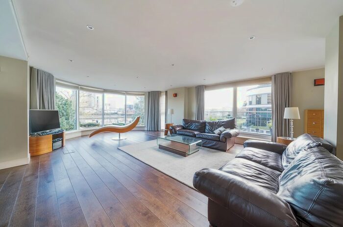 3 Bedroom Flat For Sale In Lensbury Avenue, Fulham, SW6