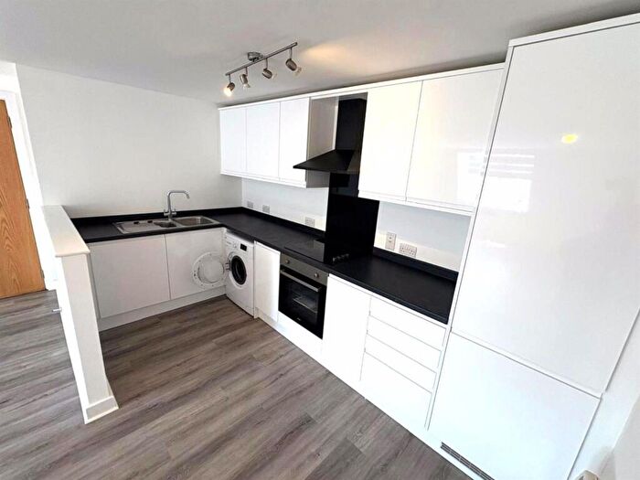 2 Bedroom Apartment To Rent In Bridgford Point Scarrington Road West Bridgford Nottingham, NG2