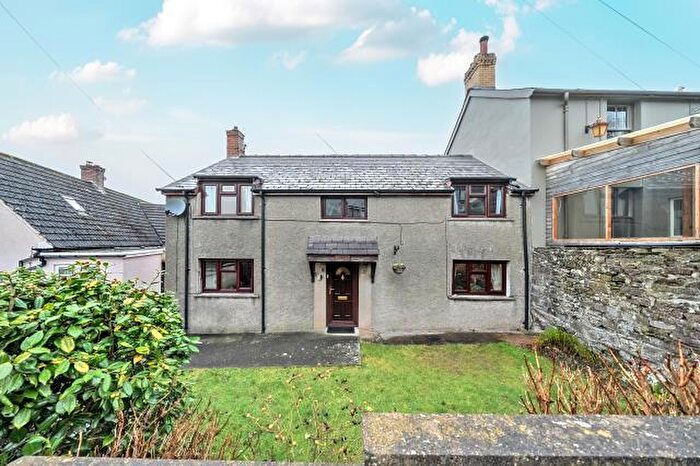 4 Bedroom Semi Detached House For Sale In Sorrel, Groesffordd, Brecon, LD3