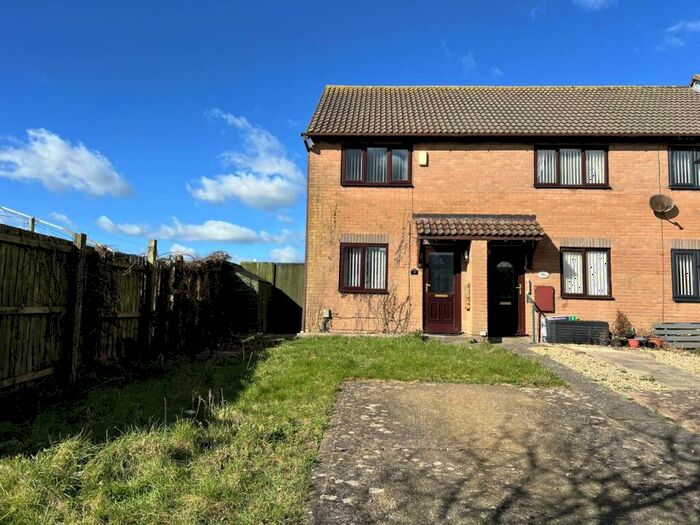 2 Bedroom House To Rent In Fern Drive, Barry, Vale Of Glamorgan, CF62