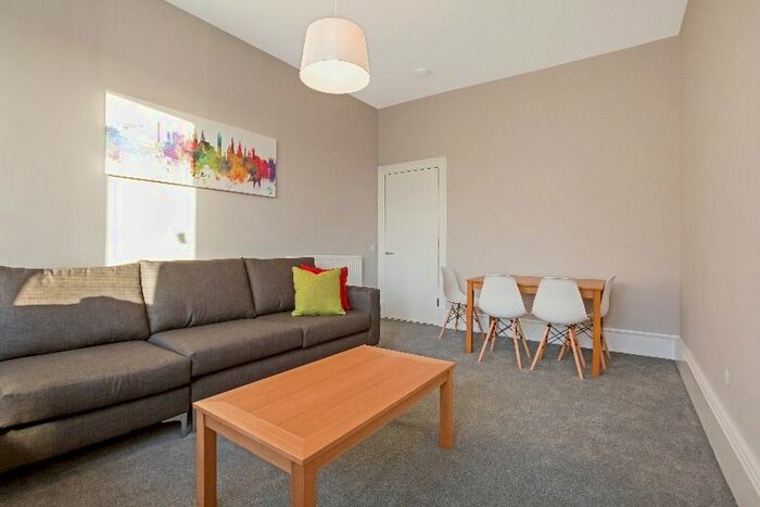 2 Bedroom Flat To Rent In Alexandra Parade, Dennistoun, Glasgow, G31