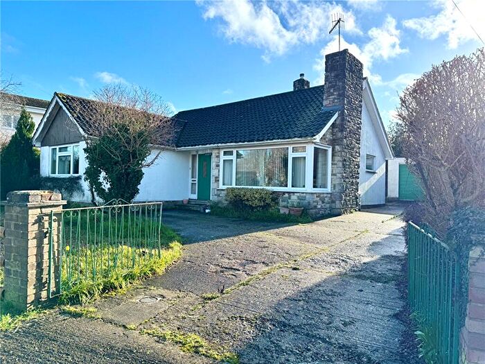2 Bedroom Bungalow For Sale In Bulbridge Road, Wilton, Salisbury, Wiltshire, SP2