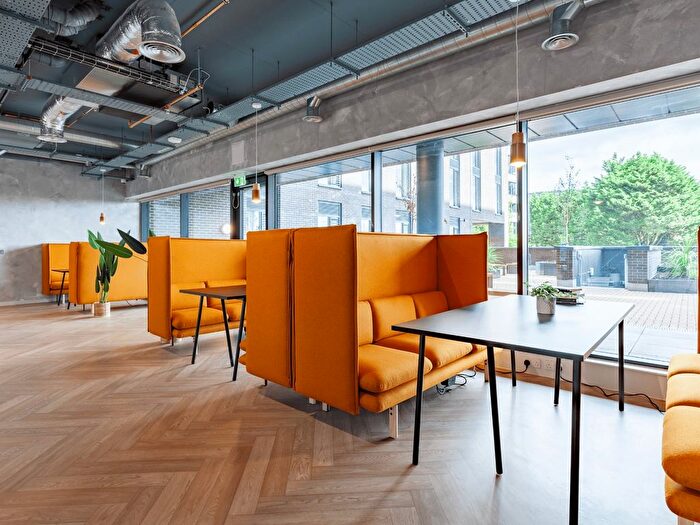 1 Bedroom Studio To Rent In High Street, Swansea, SA1