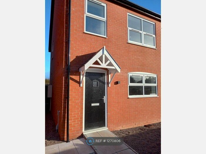 3 Bedroom Semi-Detached House To Rent In Roman Grange, Hereford HR4