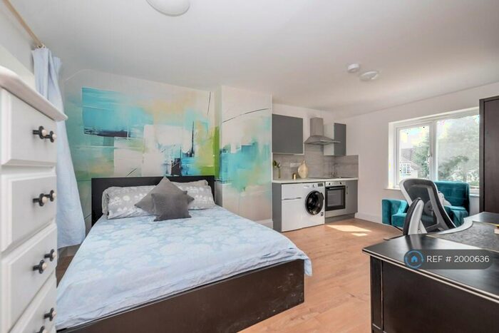 Studio To Rent In West View, Letchworth Garden City, SG6