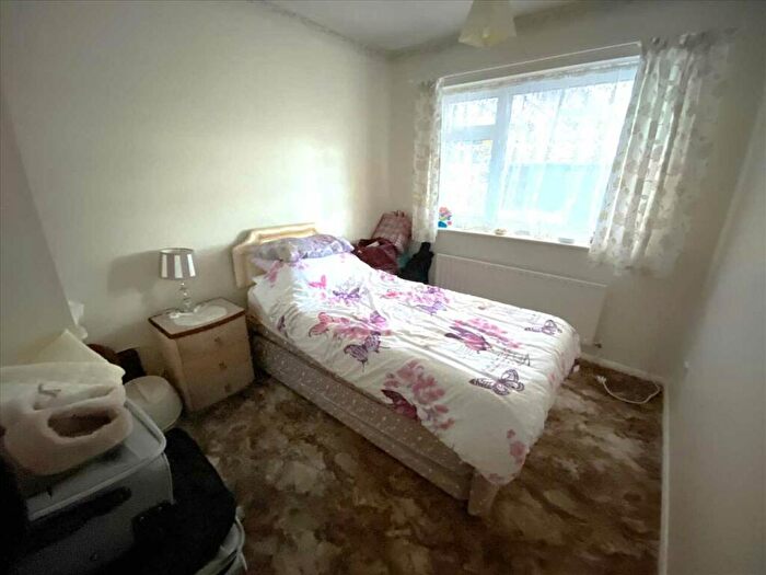 3 Bedroom Detached Bungalow For Sale In Bishops Road, Leasingham, NG34
