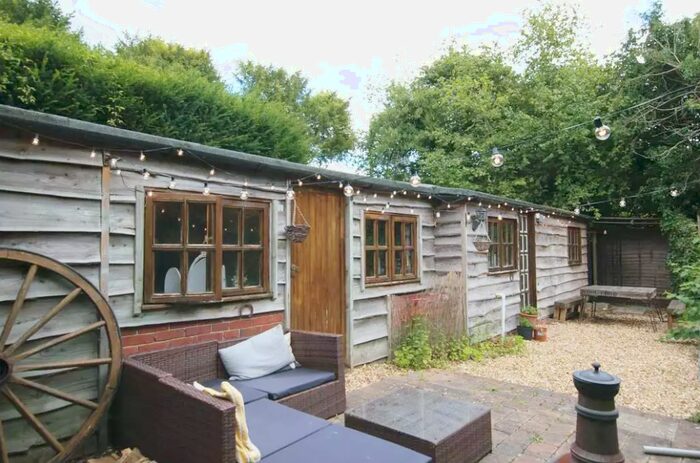 1 Bedroom Equestrian Property To Rent In Bramdean Common, Alresford, SO24