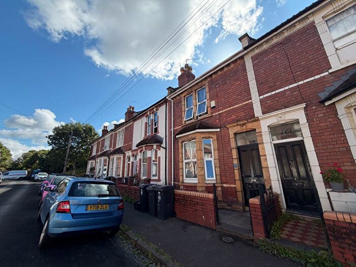 4 Bedroom Terraced House To Rent In Saxon Road, Bristol, BS2
