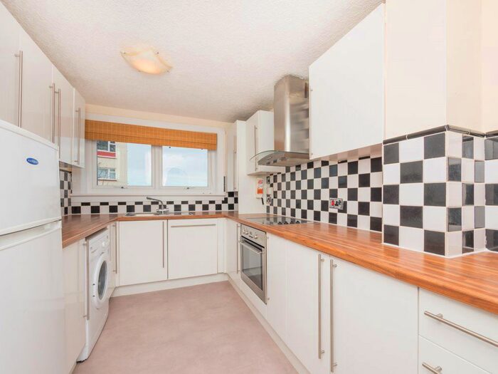2 Bedroom Flat To Rent In Dougall Road, Mayfield EH22