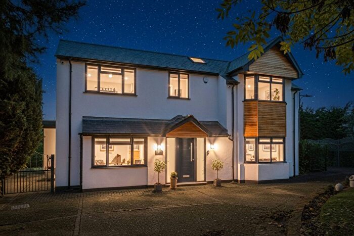 4 Bedroom Detached House For Sale In Eastwood Old Road, Leigh-On-Sea, Essex, SS9