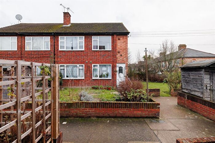 2 Bedroom Maisonette To Rent In Pendlestone Road, London, E17