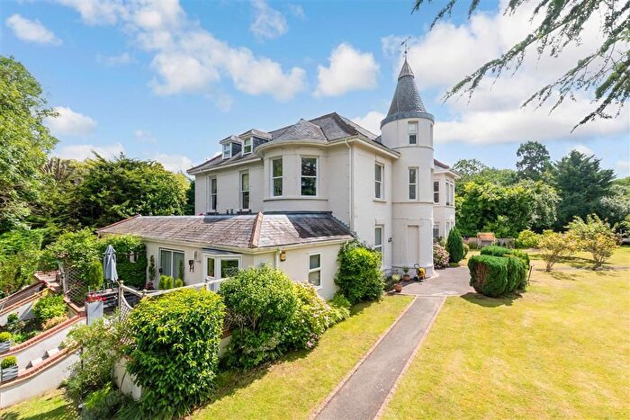 1 Bedroom Flat For Sale In Daltons Road, Crockenhill, Kent, BR8