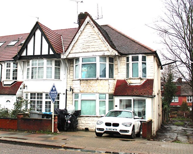 3 Bedroom Semi-Detached House For Sale In Ballogie Avenue, London, NW10