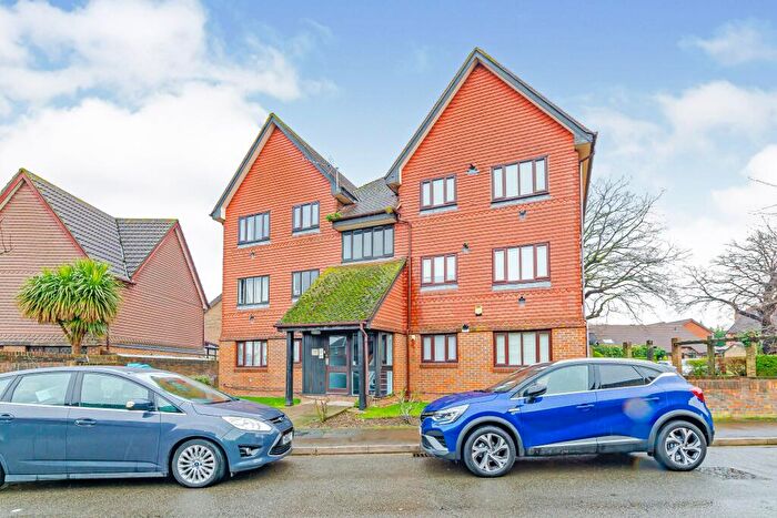 1 Bedroom Flat For Sale In Marigold Way, Shirley Oaks Village, Croydon, CR0