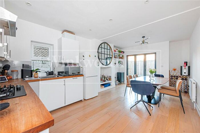 2 Bedroom Apartment To Rent In Wakeman Road, London, NW10