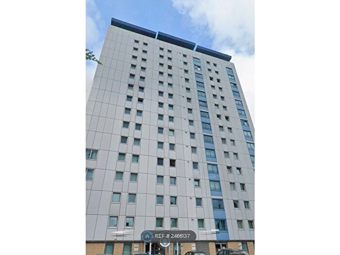 2 Bedroom Flat To Rent In The Pinnacle, Willenhall, WV13