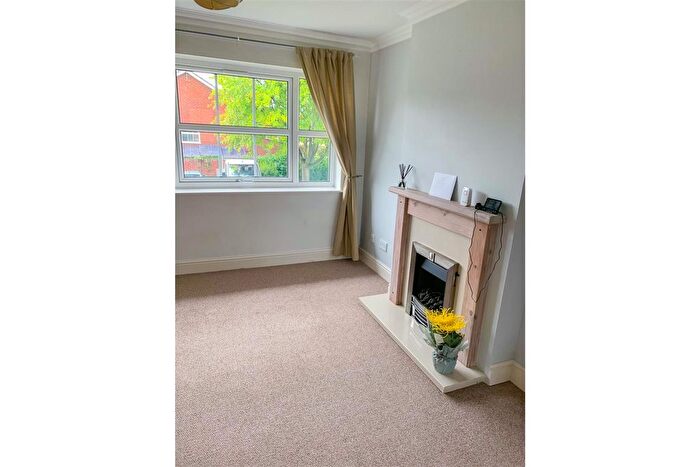 2 Bedroom Maisonette To Rent In Lillington Road, Shirley, Solihull, B90