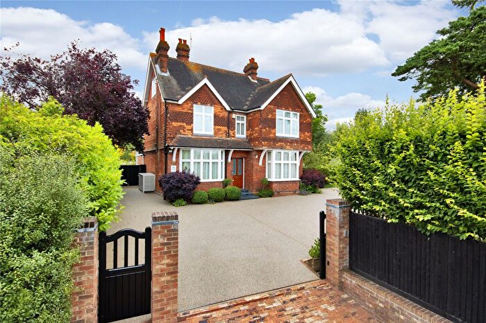 5 Bedroom Detached House For Sale In London Road, Westerham, Kent, TN16