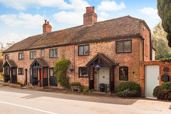 3 Bedroom End Of Terrace House For Sale In Seale Lodge Cottages, Elstead Road, Seale, Farnham, GU10