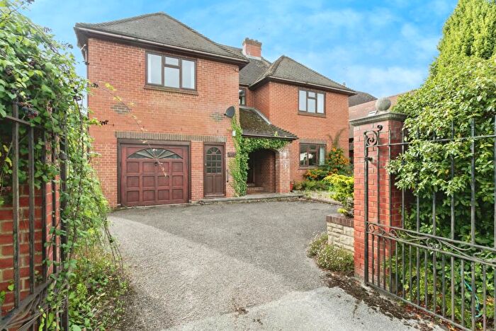 4 Bedroom House For Sale In Simpson, Simpson, Milton Keynes, Buckinghamshire, MK6