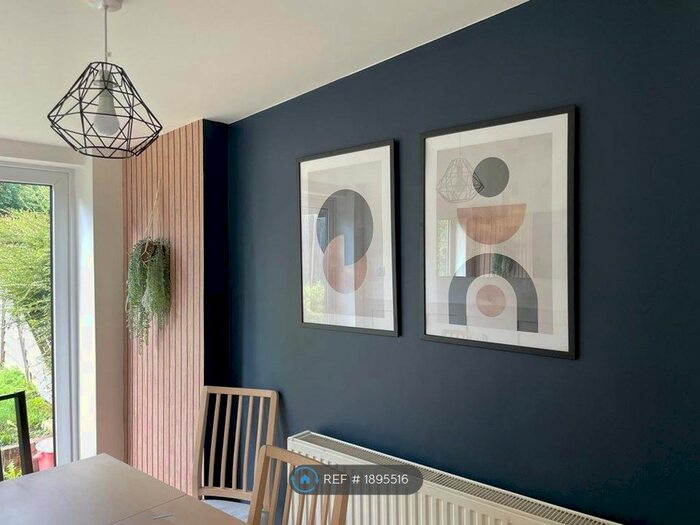 7 Bedroom Semi-Detached House To Rent In Little Platt, Guildford, GU2