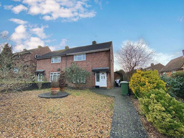 3 Bedroom Semi Detached House To Rent In Longfield Road, Winchester, SO23