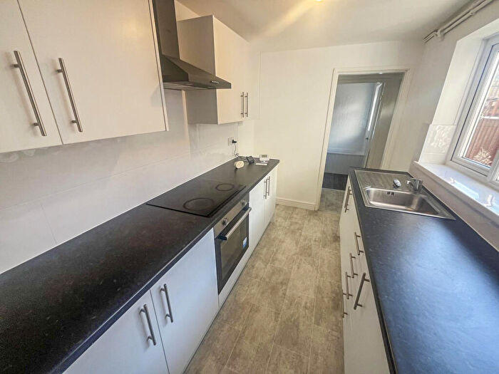 2 Bedroom Terraced House To Rent In Warwick Street, Dunkirk, Nottingham, NG7