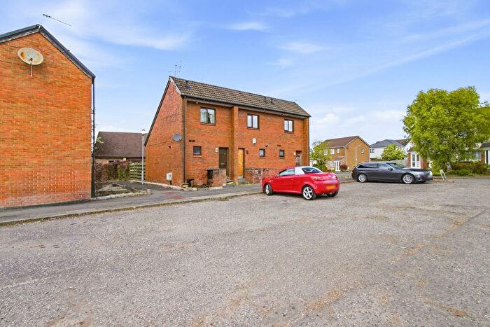 1 Bedroom Maisonette For Sale In Maybole Crescent, Newton Mearns, G77