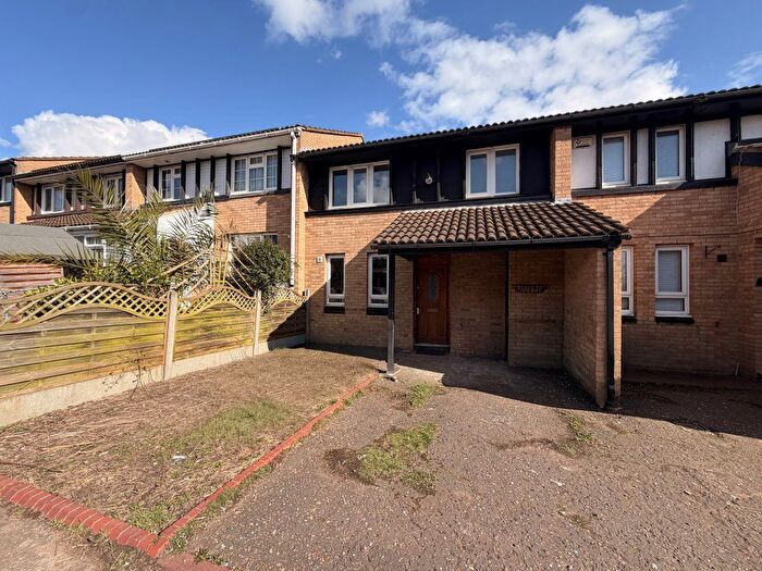 3 Bedroom Terraced House To Rent In Beckingham, Orton Goldhay, Peterborough, PE2