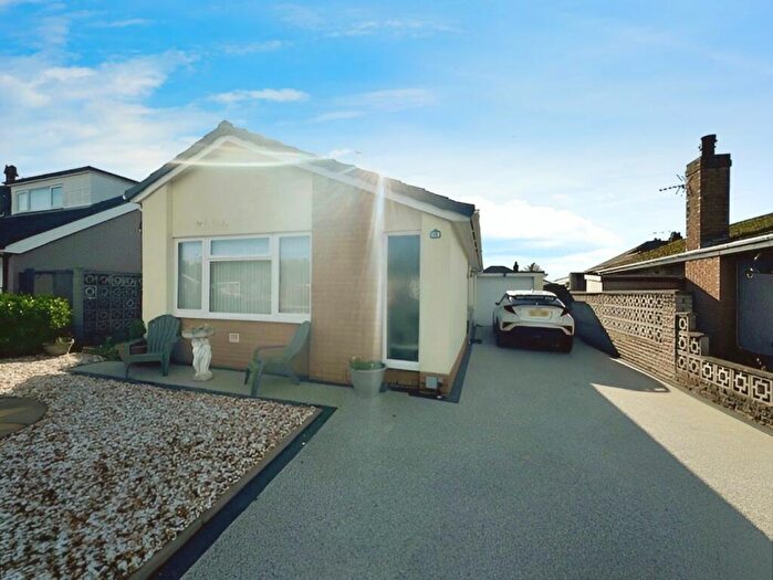 2 Bedroom Detached Bungalow For Sale In Seymour Drive, Rhuddlan, Denbighshire, LL18
