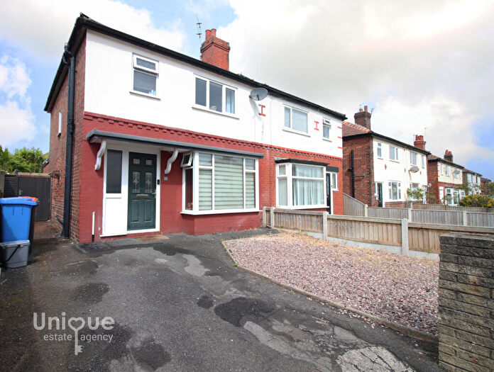 3 Bedroom Semi Detached House For Sale In Lancaster Avenue, Thornton-Cleveleys, FY5