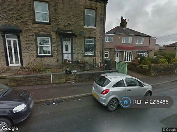 2 Bedroom Flat To Rent In Halifax, Halifax, HX2