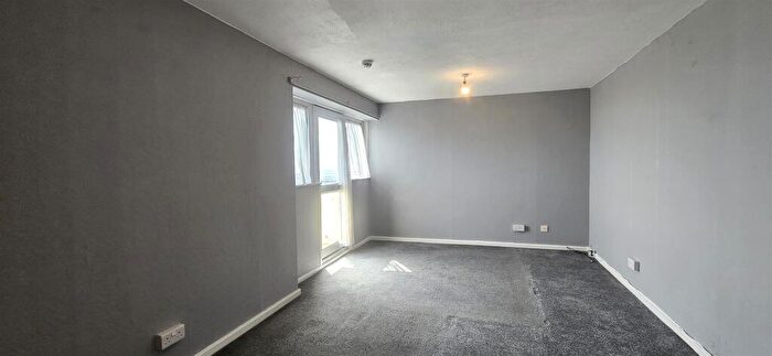 2 Bedroom Apartment To Rent In Manston Road, Ramsgate, CT12