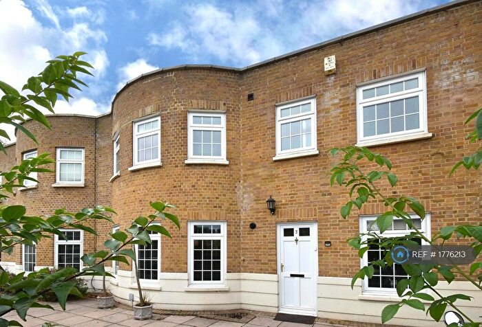2 Bedroom Terraced House To Rent In Coach House Mews, London, SE23