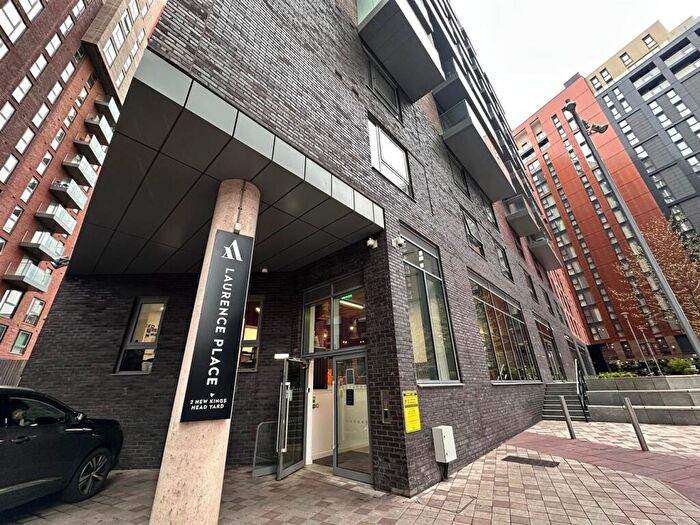 2 Bedroom House To Rent In Laurence Place, Salford, M3