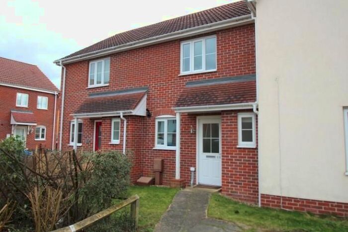 2 Bedroom Property To Rent In Grantham Avenue, Great Cornard, Sudbury, CO10