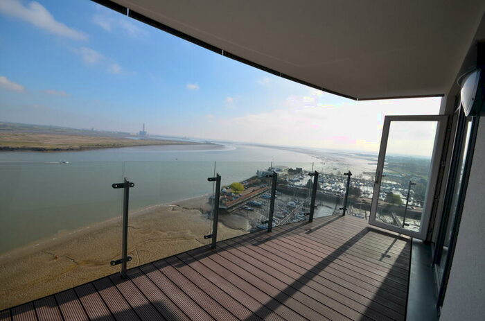 1 Bedroom Apartment To Rent In The Peninsula, Pegasus Way, Gillingham, ME7