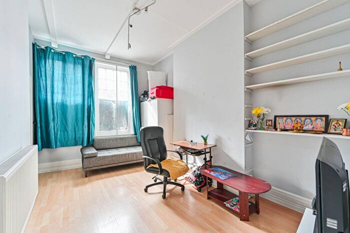 1 Bedroom Flat To Rent In Gleneagle Mews, Streatham, London, SW16