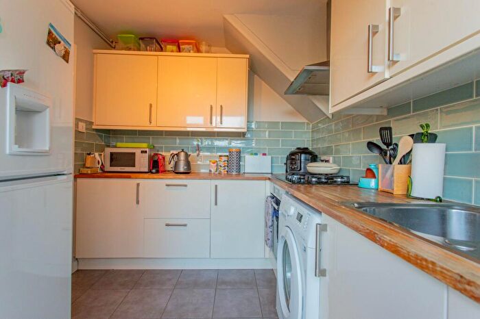3 Bedroom Terraced House For Sale In De Havilland Way, Christchurch, BH23