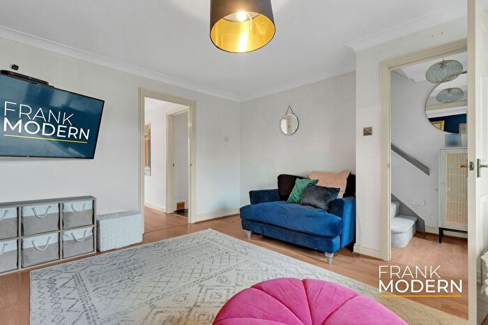 4 Bedroom Detached House For Sale In Bytham Heights, Castle Bytham, NG33