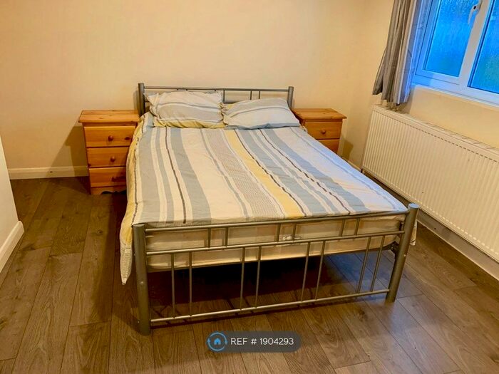 Studio To Rent In Ladysmith Road, Enfield, EN1