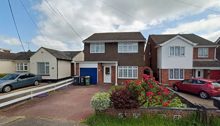 4 Bedroom Detached House For Sale In Golden Cross Road, Rochford, Essex, SS4
