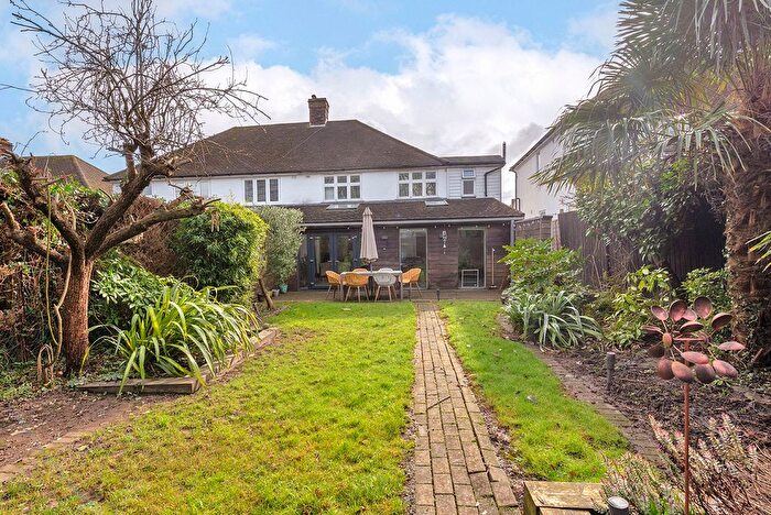 3 Bedroom Semi Detached House For Sale In Kings Road, Tonbridge, TN9