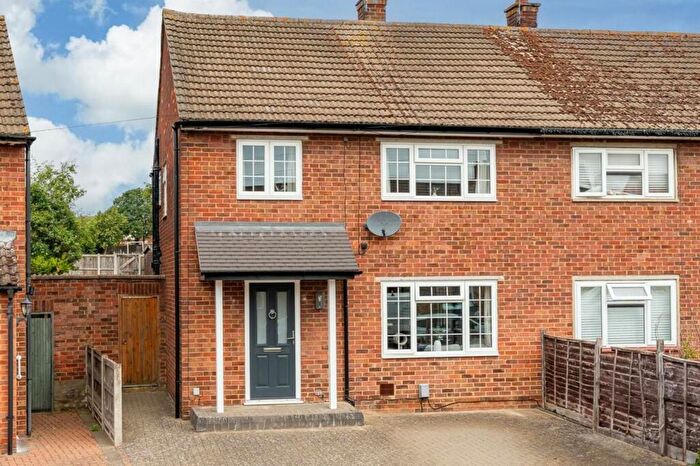 3 Bedroom Semi Detached House For Sale In Cromwell Road, Ware, SG12
