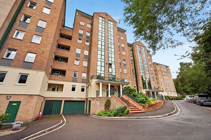 2 Bedroom Flat To Rent In Manor Road, Keverstone Court, BH1