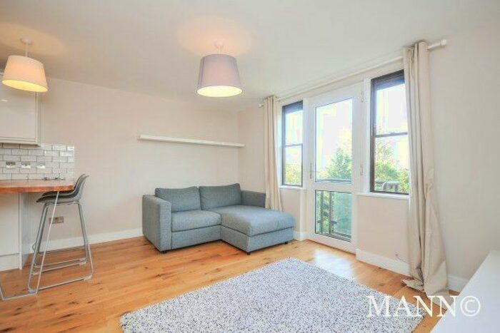 1 Bedroom Flat To Rent In Eliot Park, London, SE13