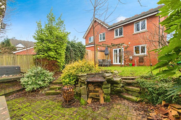3 Bedroom Semi-Detached House For Sale In Yew Tree Close, Chorley, Lancashire, PR7