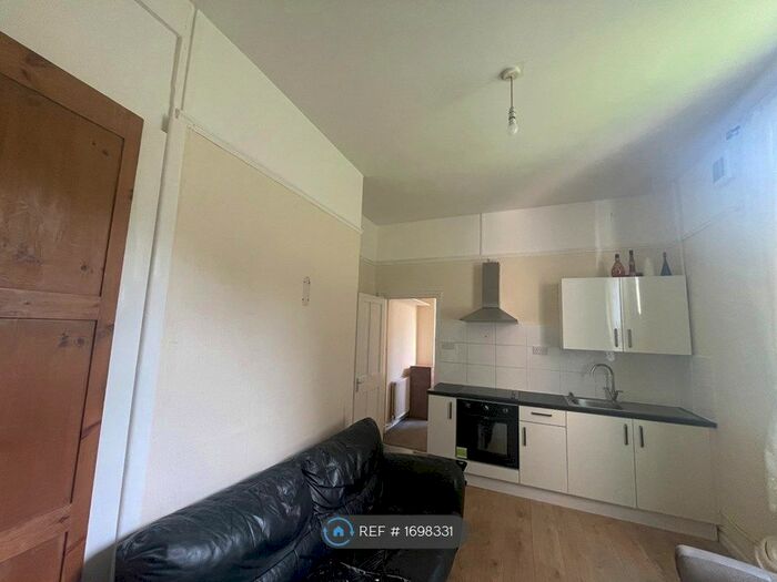 1 Bedroom Flat To Rent In Boulevard, Hull, HU3