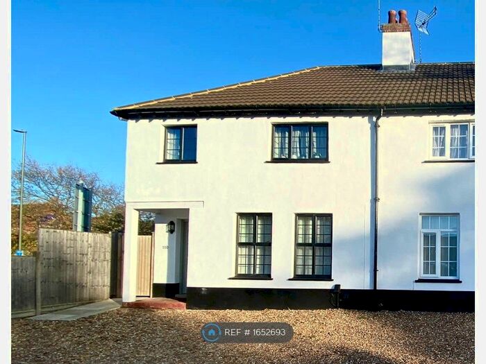 4 Bedroom Semi-Detached House To Rent In Stoke Road, Guildford, GU1