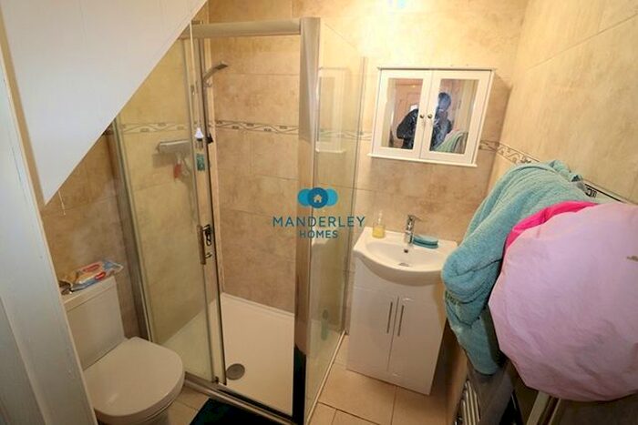 5 Bedroom Semi-Detached House To Rent In Sirdar Road, Southampton, SO17